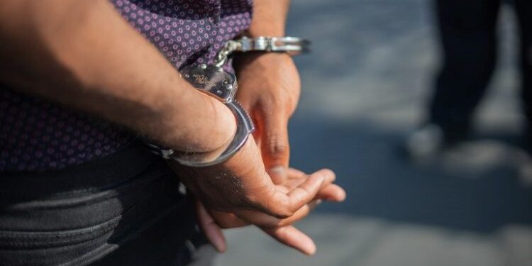 Hombre detenido en Coyhaique por intento de femicidio tras brutal ataque a su expareja