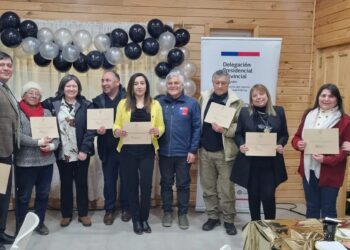 Gobierno rinde homenaje a dirigentes sociales en Aysén