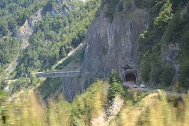 Edelaysen trabaja para solucionar desperfecto en la iluminación del túnel Farellones