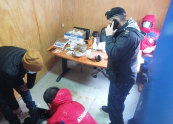 Interno de cárcel de Puerto Aysén coordinaba tráfico de droga vía Instagram y WhatsApp