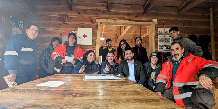 Trabajadores de Vivero Villa Mañihuales de CONAF se Capacitan en Ley Karin
