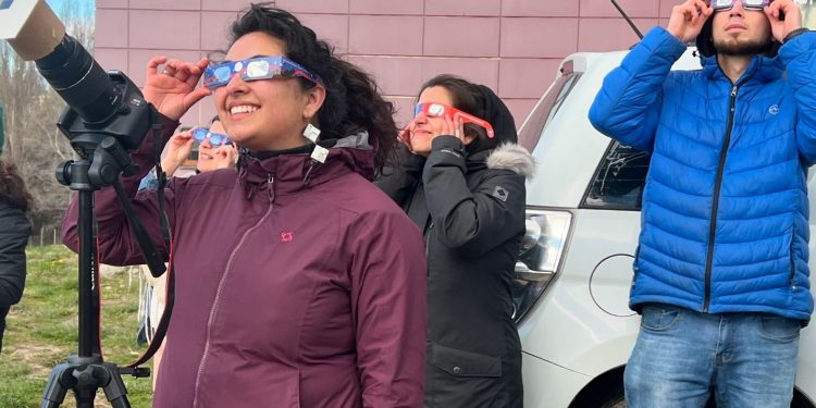 La región de Aysén se rinde ante la magia del eclipse solar anular