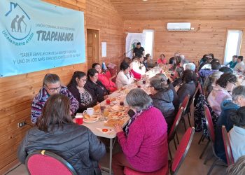 Adultos Mayores de Aysén Celebran la Primavera con Bingos Recreativos y Música en Vivo