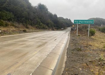 Sandoval plantea que, a este ritmo, la Carretera Austral va a estar completamente pavimentada recién en cien años