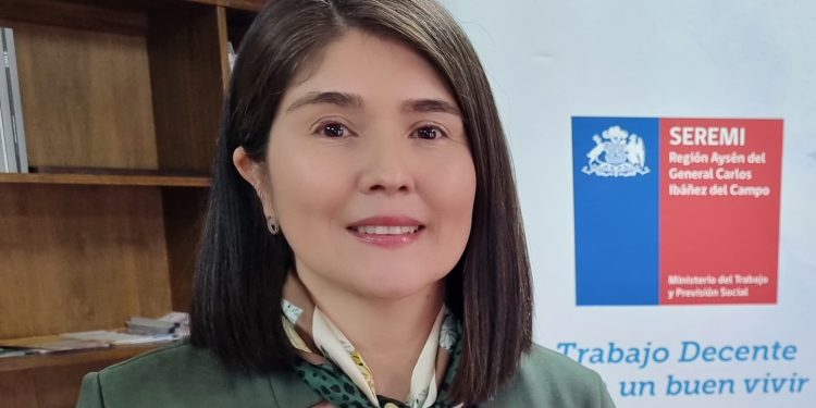 Camila Covarrubias Retamal asume como nueva Seremi del Trabajo en Aysén