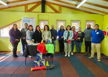 Entrega de kit deportivo del Sistema Elige Vivir Sano a Escuela Eusebio Ibar en La Junta