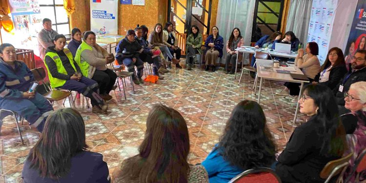 Mesa de la Mujer Rural Realiza Diálogo Participativo en Valle Simpson