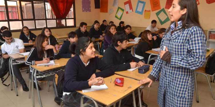 Docentes Votarán Online Propuesta del Gobierno sobre Deuda Histórica