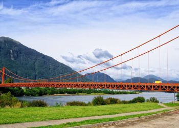 Empresas Bahamonde anuncia trabajos de limpieza en el Puente Presidente Ibáñez con cortes de calzada