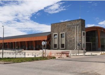 Hoy y mañana se han habilitado transportes y recorridos especiales gratuitos para facilitar el proceso de votación