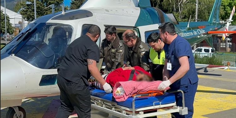 Carabineros de la Sección Aérea Coyhaique realizó traslado aeromédico de paciente durante jornada electoral