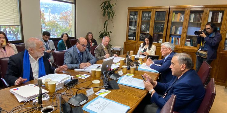 Sandoval espera se haga esfuerzo adicional en Presupuesto 2025 para atender demanda insatisfecha en el Programa de Mejoramiento Térmico de Viviendas