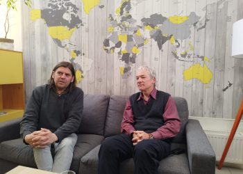 El investigador John Ewer aboga por el horario de invierno permanente