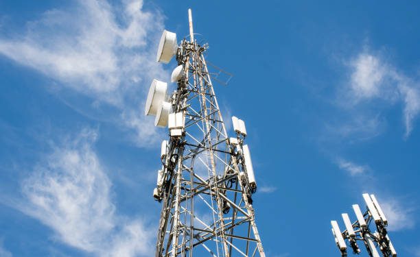 Corte de Coyhaique Rechaza Apelación de Entel y Confirma Multa por Deficiencias en Servicios en Lago Verde