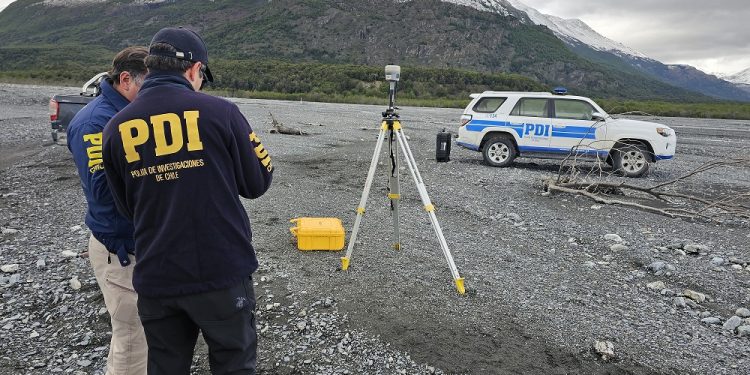 PDI Investiga Extracción Irregular de Áridos en Villa O’Higgins por parte del Jefe de Vialidad de la Zona