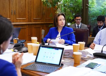 Senadora Órdenes destacó que por segundo año consecutivo las tutoras de Aysén tendrán un incremento en su asignación