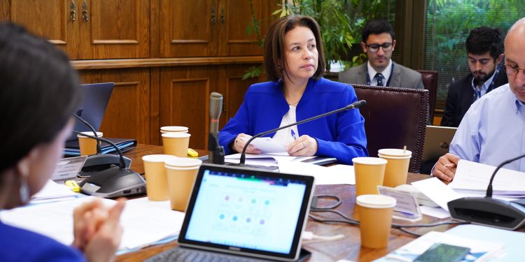 Senadora Órdenes destacó que por segundo año consecutivo las tutoras de Aysén tendrán un incremento en su asignación