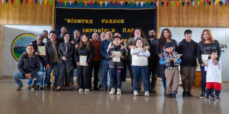 El Blanco Lanza Libro «El Blanco en 50 Palabras» con Apoyo de la CMPC