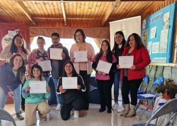 AquaChile impulsa la inclusión con curso de lenguaje de señas en Puerto Aysén