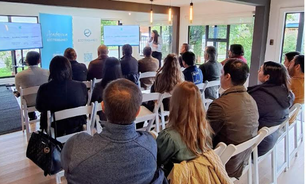 Primer Encuentro de Incubadoras del Sur Austral Impulsa la Innovación y el Emprendimiento