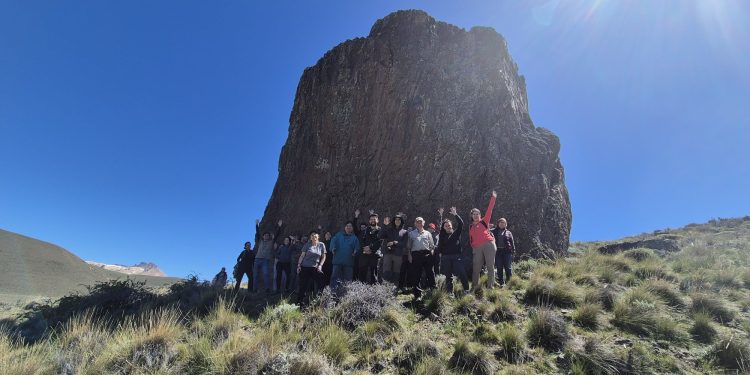 Geositios de mi Localidad: Un Encuentro con el Patrimonio Geológico en Chile Chico y Puerto Bertrand