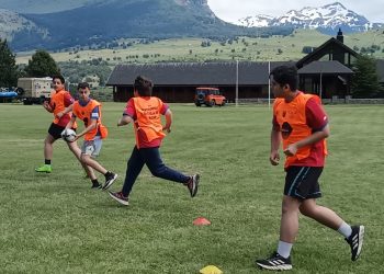 Waka Patagonia lanza el «1er Rugby Camp 2025» en Coyhaique