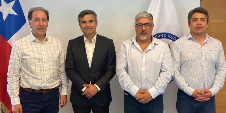 Emporcha y Gobierno Regional se reúnen por desarrollo portuario de Aysén