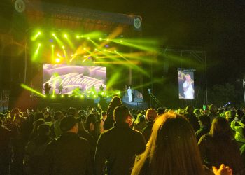 Puerto Aysén culmina su 97° aniversario con una exitosa “Noche de Cumbia Internacional”
