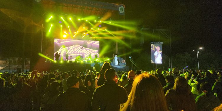 Puerto Aysén culmina su 97° aniversario con una exitosa “Noche de Cumbia Internacional”