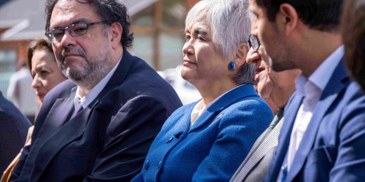 Hospital Regional Coyhaique inaugura scanner de última generación gracias a donación japonesa