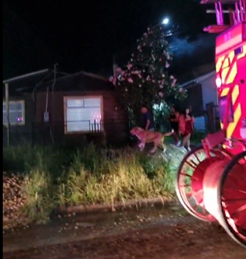 Bengalas movilizaron a cuerpos de emergencia en Puerto Aysén a pocos minutos de iniciado el año 2025