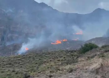 Declaran Alerta Amarilla en Chile Chico por incendio forestal «Fachinal»