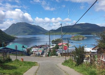 Apoyo privado asegura abastecimiento temporal de agua en Islas Huichas