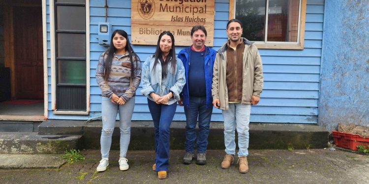 Diego Fuentes asume como nuevo delegado municipal en Isla Las Huichas