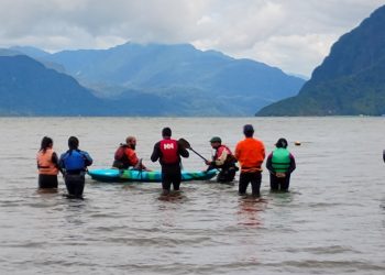 Éxito total en la primera regata de kayak en Puerto Aysén organizada por AquaChile