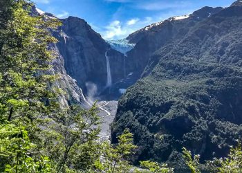 Anuncian cierre del sendero Ventisquero Colgante en el Parque Nacional Queulat