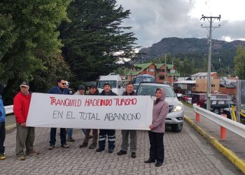Bloqueo en Puerto Río Tranquilo: Exigen mejoras urgentes en ruta a Bahía Exploradores