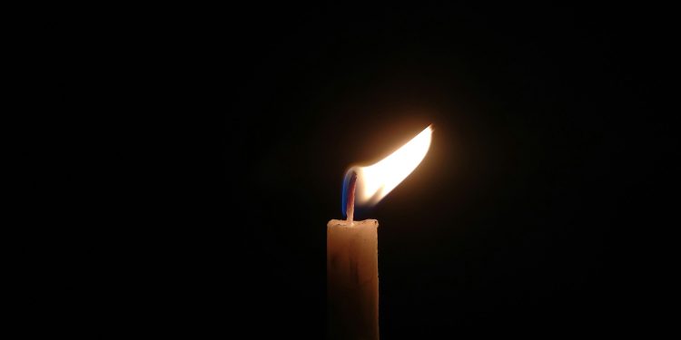 Megacorte de luz afecta a más del 90% de la población del país: Gobierno decreta estado de catástrofe y toque de queda