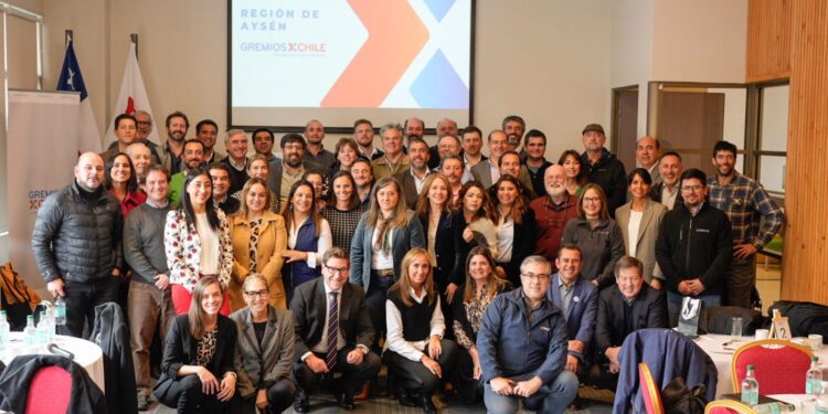 Empresariado regional y nacional se reunieron en Coyhaique para trazar hoja de ruta hacia el desarrollo sostenible de Aysén