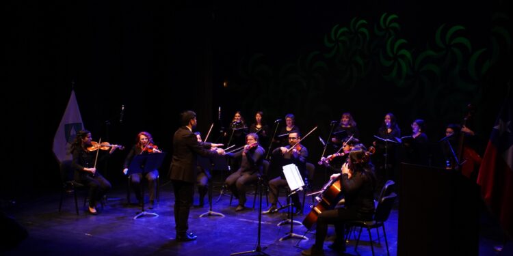Orquesta de Cámara de la Universidad de Aysén debuta con conciertos en Coyhaique y Puerto Aysén