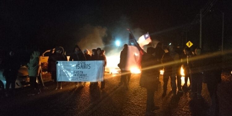 Comités de vivienda cortan ruta en Coyhaique exigiendo respuestas concretas del Gobierno