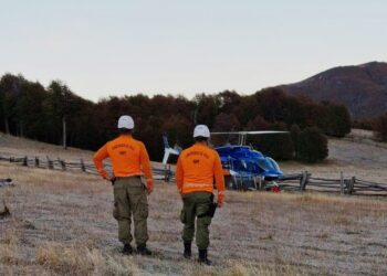 GOPE Aysén apoya extracción de restos de aeronave siniestrada en sector Las Horquetas del Parque Nacional Cerro Castillo