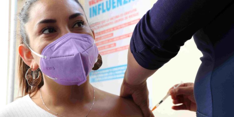 Uso obligatorio de mascarilla en servicios de urgencia comienza este martes 15 de abril en todo Chile