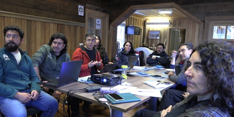 Comité Asesor de Estudios de Pesca del CIEP refuerza colaboración para el manejo sostenible de recursos marinos en Aysén