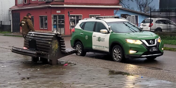 Roban computadores desde el Liceo Politécnico A-1 de Puerto Aysén y los abandonan bajo la lluvia