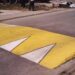 Municipalidad de Coyhaique instala lomos de toro en calles Simpson y Bilbao para reforzar seguridad vial