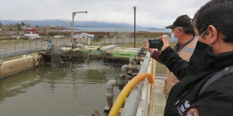 SMA inicia proceso sancionatorio contra Municipalidad de Chile Chico por graves incumplimientos en planta de tratamiento de Puerto Guadal