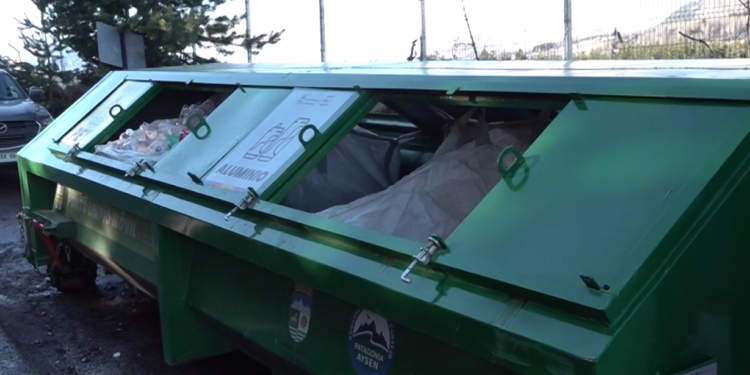 Coyhaique amplía red de reciclaje con seis puntos limpios móviles en distintos barrios