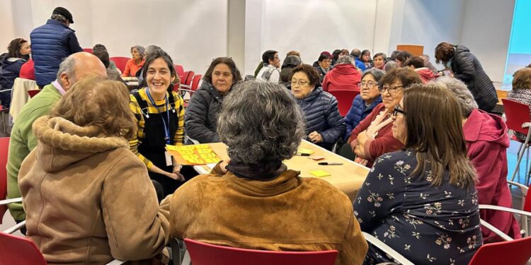 Personas mayores de Coyhaique participaron en taller sobre sus derechos humanos