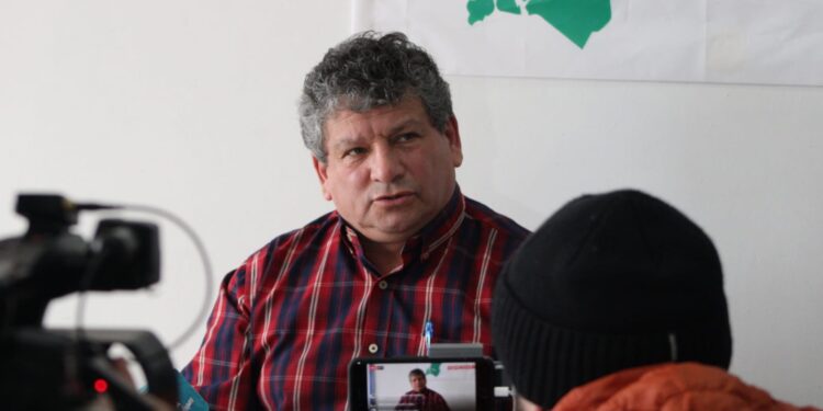 Diputado Alinco Responde a Críticas de Andrea Macías